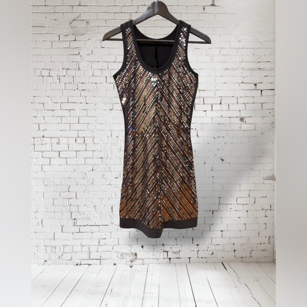 Sequenced Fashionable Dress